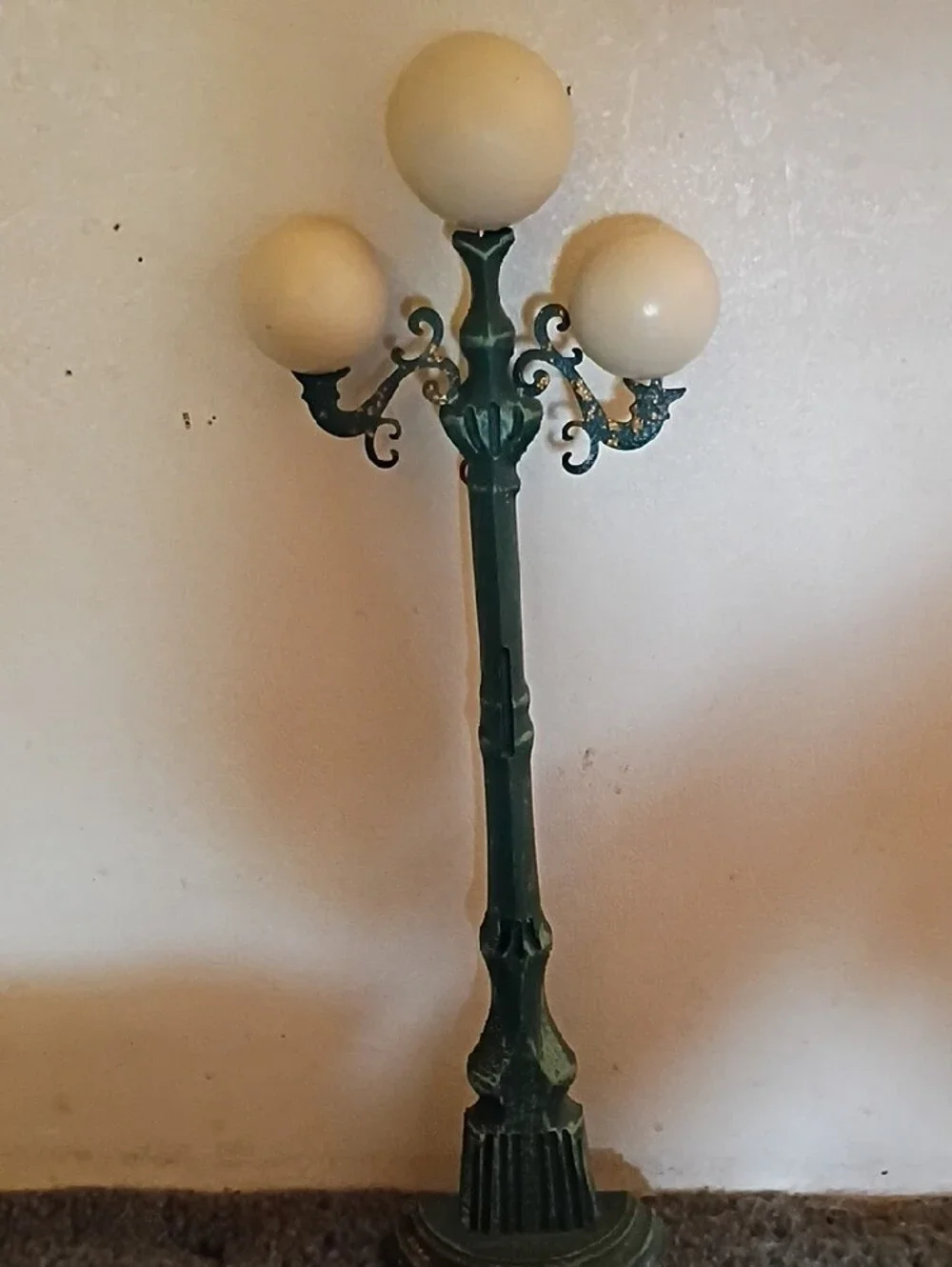 Home Interiors Green Three-Globe Lantern Floor Lamp with Matching Green Bench